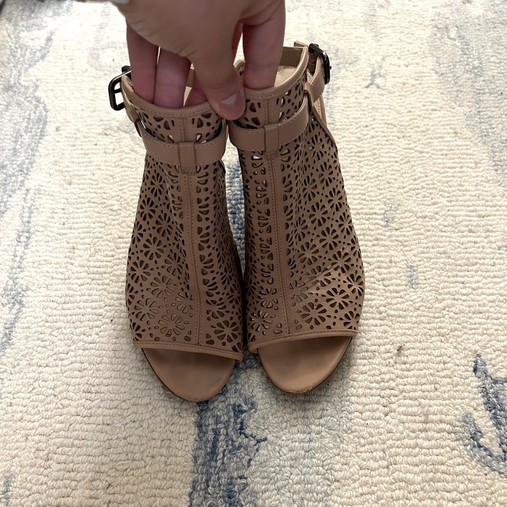 Via Spiga V-Fleura Heels in Nude Blush